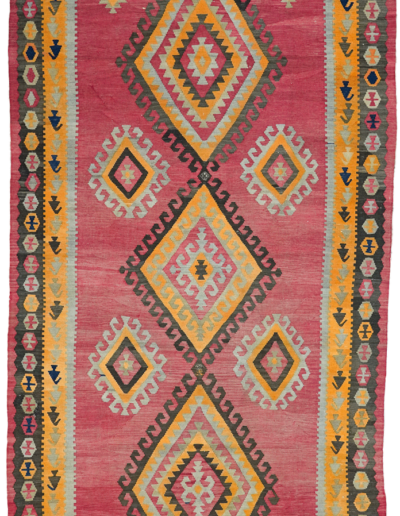 Qashgai Kilim 5' x 9'10"